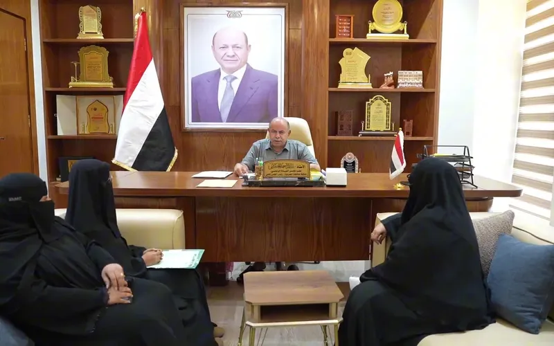 الخنبشي يشيد بدور الكيانات النسوية والمؤسسات الإعلامية في تعزيز سلام واستقرار حضرموت