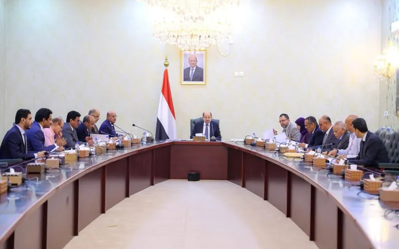 برئاسة الزنداني.. المجلس الأعلى للطاقة يعتمد حزمة من القرارات لتحسين خدمة الكهرباء