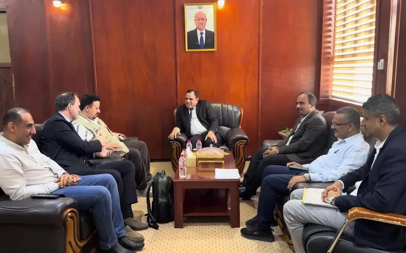 الوزير السقطري يناقش مع فريق "يونبس" سبل تعزيز الشراكة في القطاعين الزراعي والسمكي