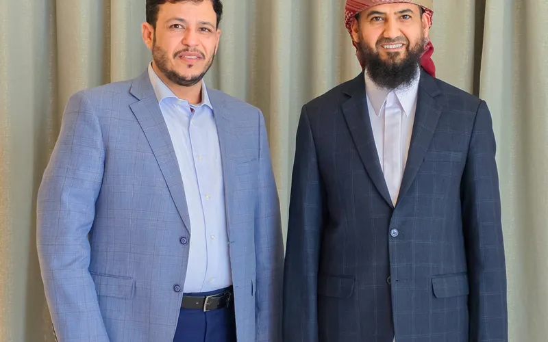 المحرّمي والعليمي يبحثان المستجدات السياسية والاقتصادية وجهود تعزيز الاستقرار