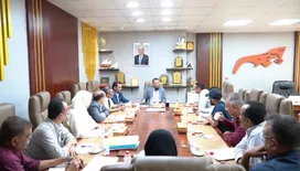 المحافظ عبدالرحمن شيخ يترأس اجتماعًا لمناقشة المشاريع الخدمية في العاصمة عدن