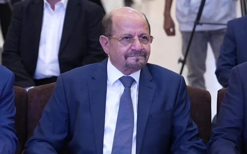 رئيس الوزراء يفتتح بعدن أعمال المؤتمر الوطني للشراكة والتكامل بين الحكومة والسلطات المحلية