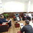محافظ لحج يبحث مع مؤسسة "بصمة" مشاريع تمكين الشباب وتعزيز الشراكة التنموية