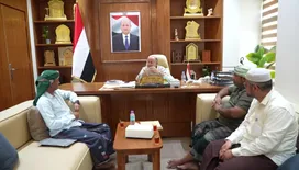 الخنبشي يناقش تعزيز استقرار الكهرباء وتأمين وقود محطات التوليد بحضرموت