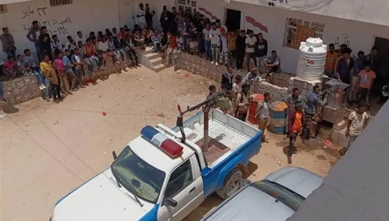 شرطة المهرة تضبط شبكة لتهريب مهاجرين أفارقة إلى سلطنة عمان