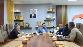 محافظ عدن يناقش مع مؤسسة المياه معالجة ضعف الضخ وتعزيز مشاريع الإمداد في المديريات