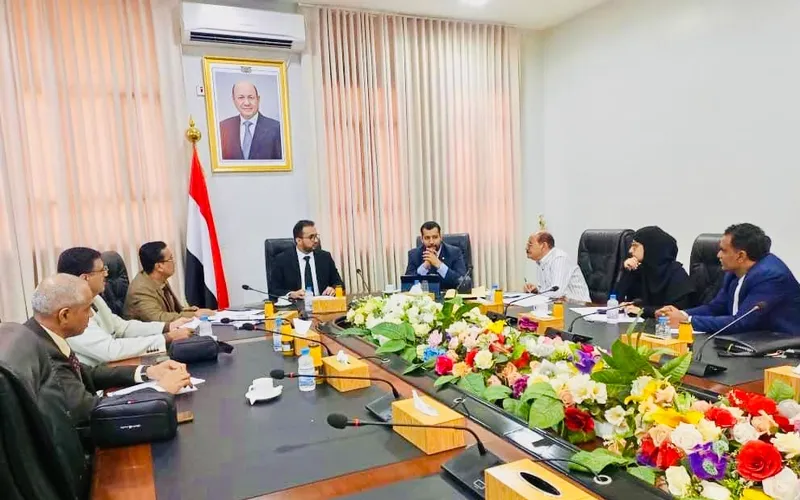 وزير الخدمة المدنية يترأس اجتماعاً للجنة التنفيذية للإصلاح المؤسسي