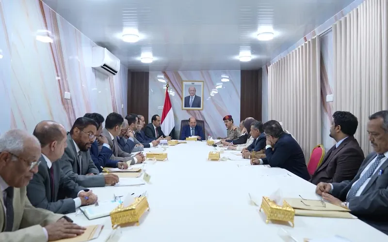 مجلس الوزراء يناقش تداعيات التصعيد الحوثي ويتخذ إجراءات لتعزيز الاستجابة الحكومية