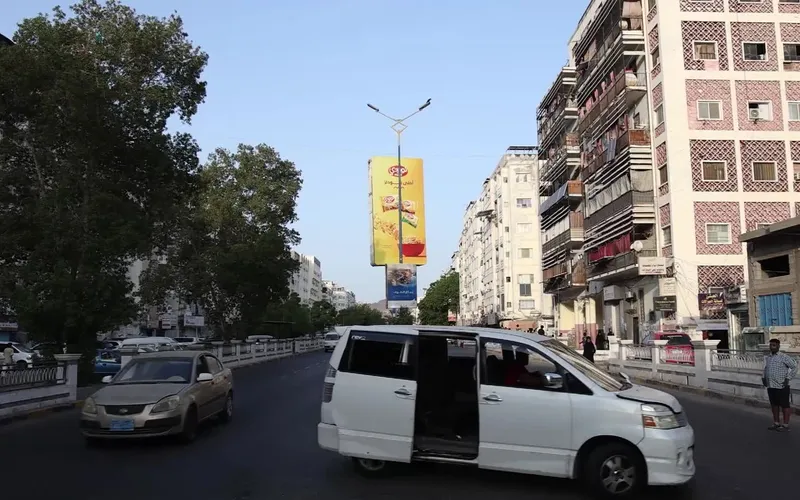 العاصمة عدن.. أمن يواكب حركة المدينة ويعزز استقرارها