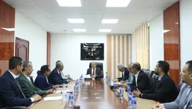 رئيس مجلس القضاء الأعلى يشدد على سرعة البت في القضايا الجزائية المتخصصة بعدن