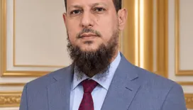 المحافظ شيخ يوجّه بصرف حافز المعلمين في عموم مديريات العاصمة عدن لشهر سبتمبر