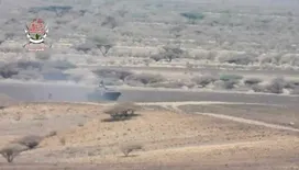 قوات العمالقة الجنوبية تبث مشاهد لتدمير مركبات تابعة لمليشيا الحوثي في جبهة كهبوب
